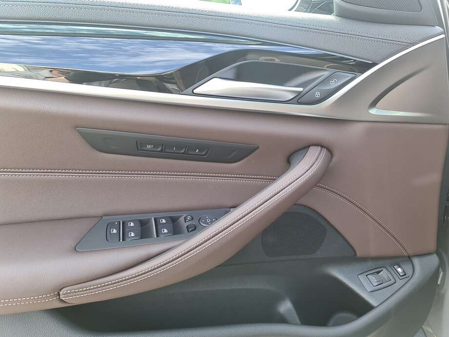 BMW 530e xDrive Touring (Bild 22/24)