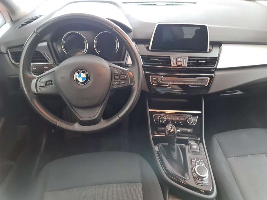 BMW 218 Gran Tourer (Bild 12/24)