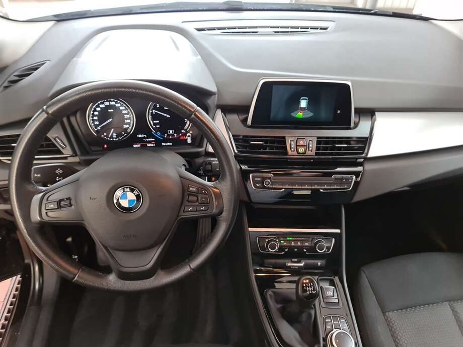 BMW 218 Gran Tourer (Bild 24/24)