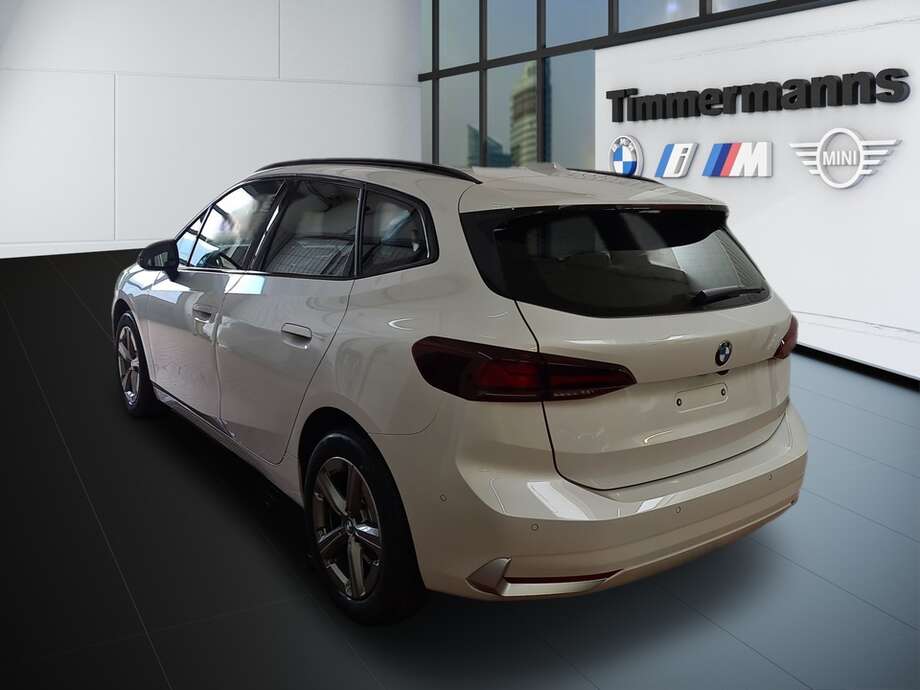BMW 218 Active Tourer (Bild 3/23)