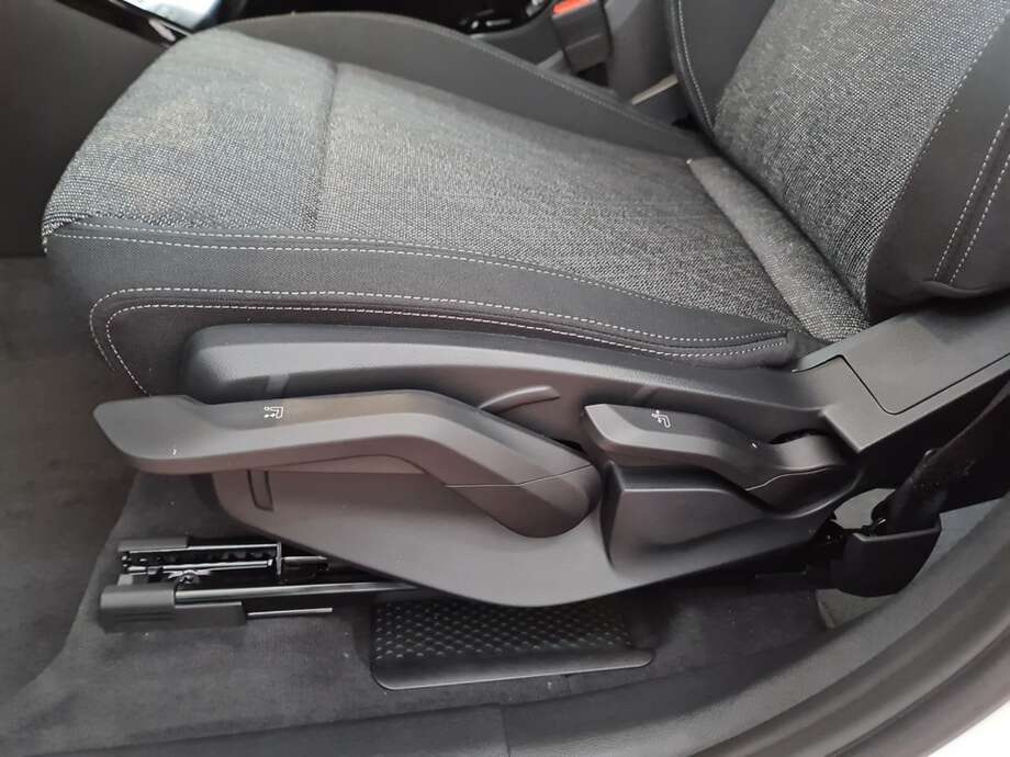 BMW 218 Active Tourer (Bild 16/23)