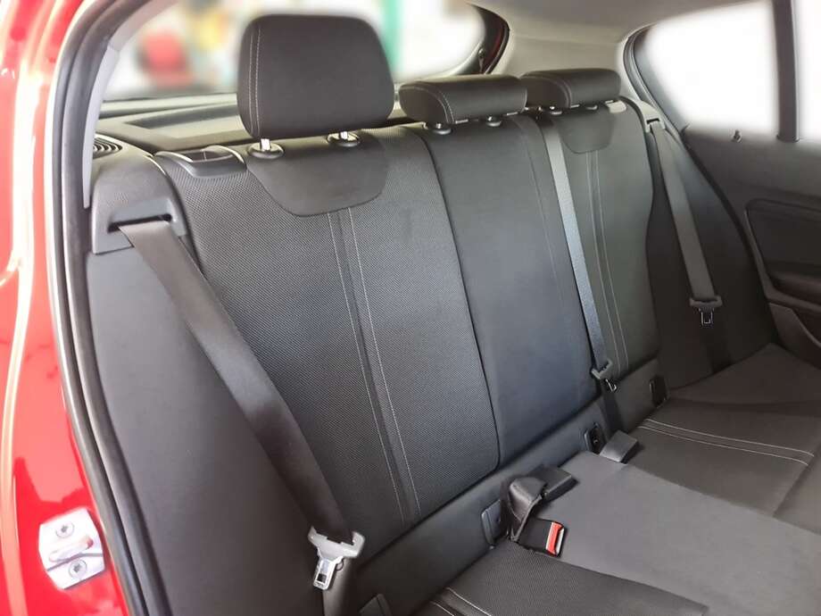 BMW 118i (Bild 18/24)