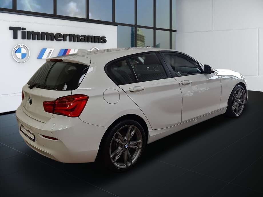 BMW 118i (Bild 6/24)