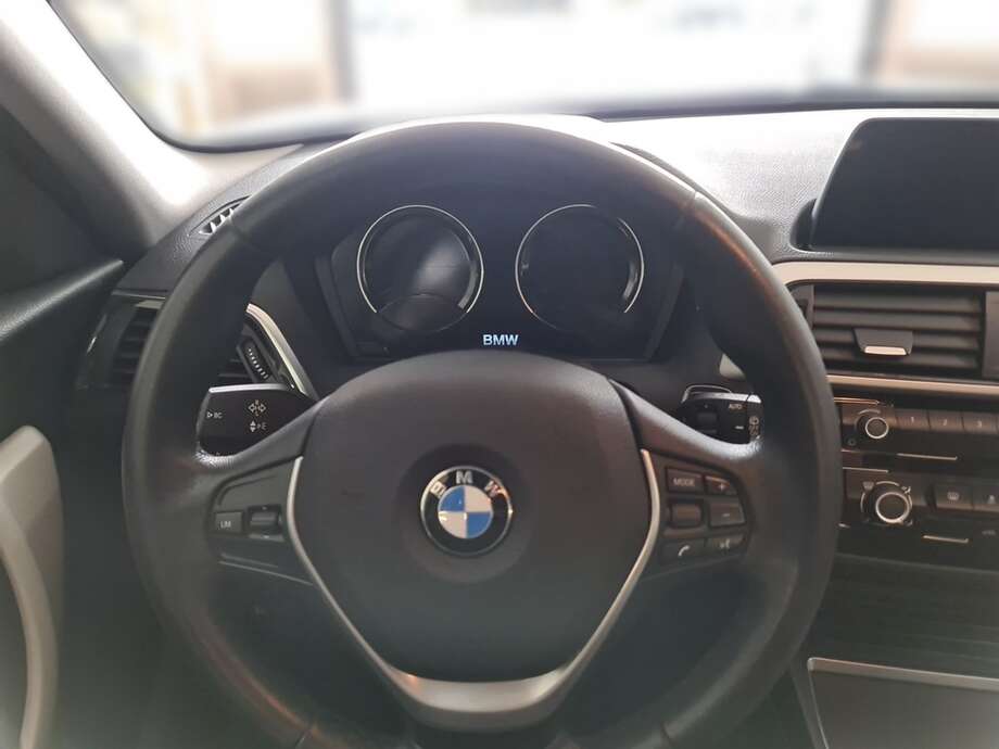 BMW 118i (Bild 14/24)