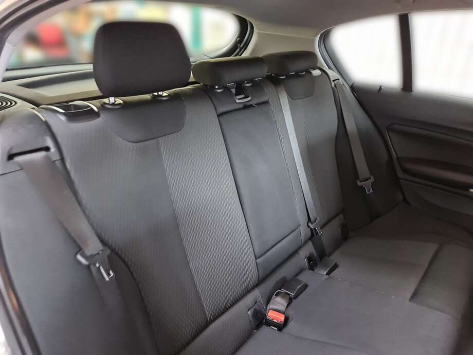 BMW 118i (Bild 18/24)