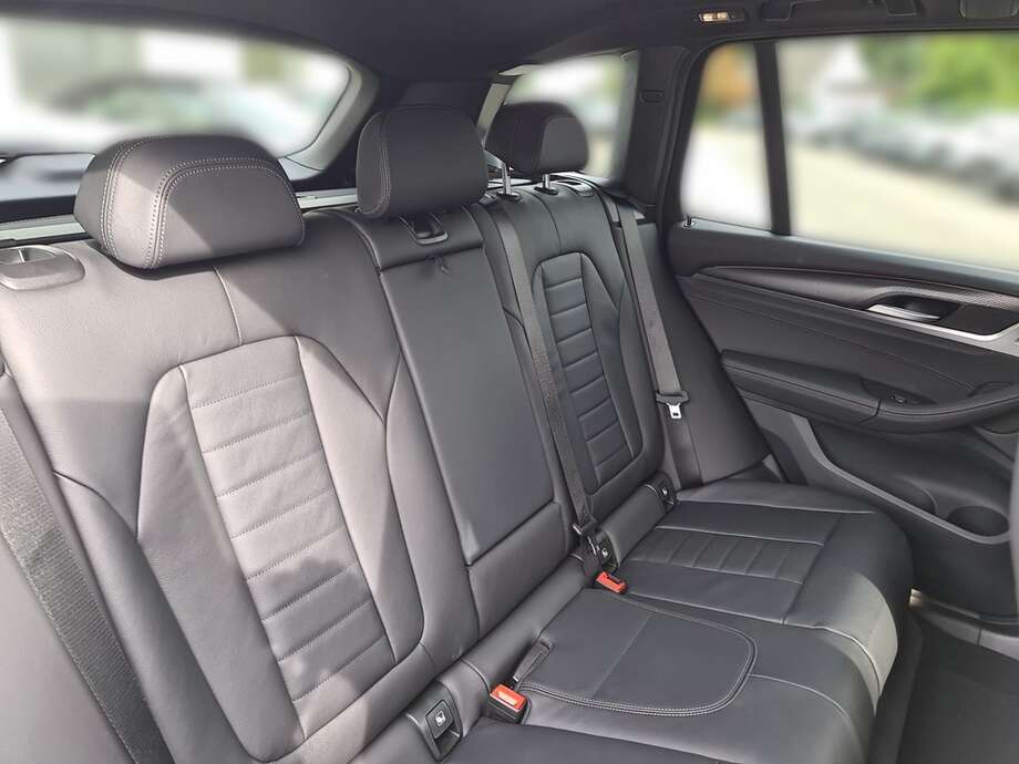 BMW X3 (Bild 18/24)
