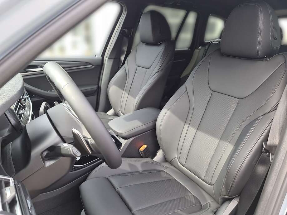 BMW X3 (Bild 16/24)