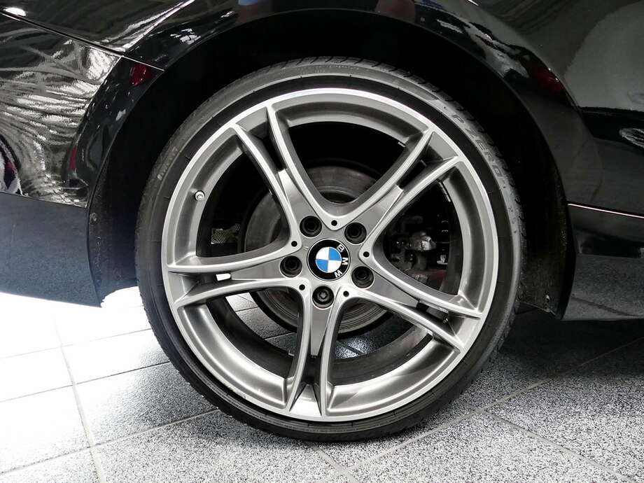 BMW 220i (Bild 6/15)