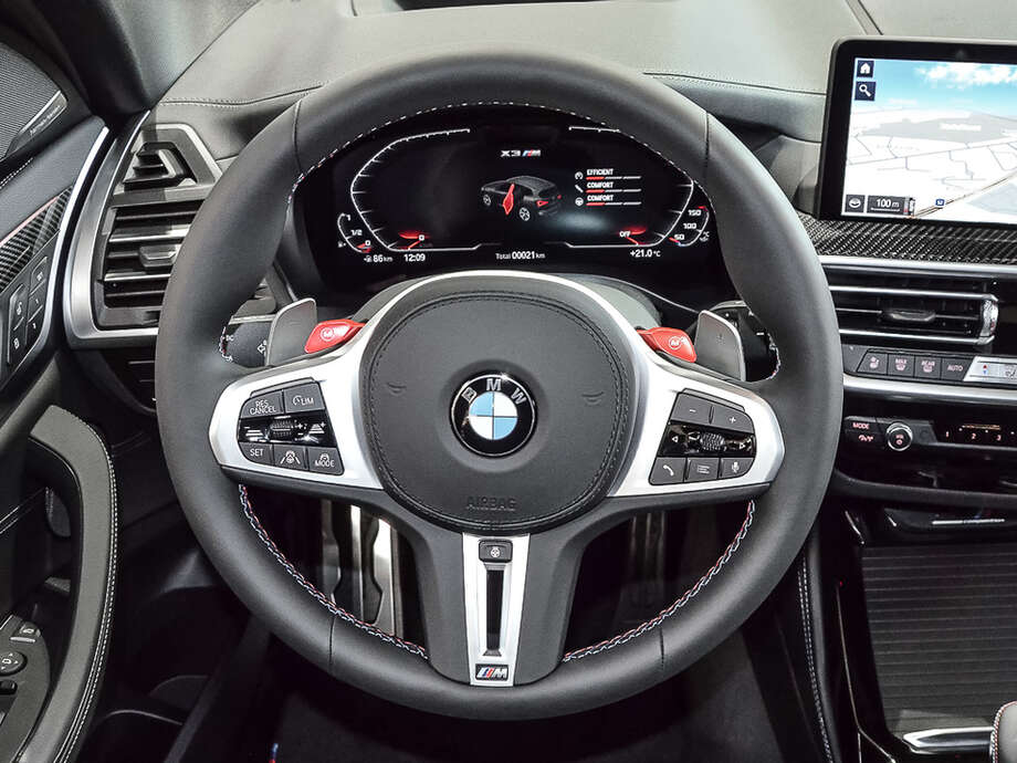 BMW X3 (Bild 8/16)
