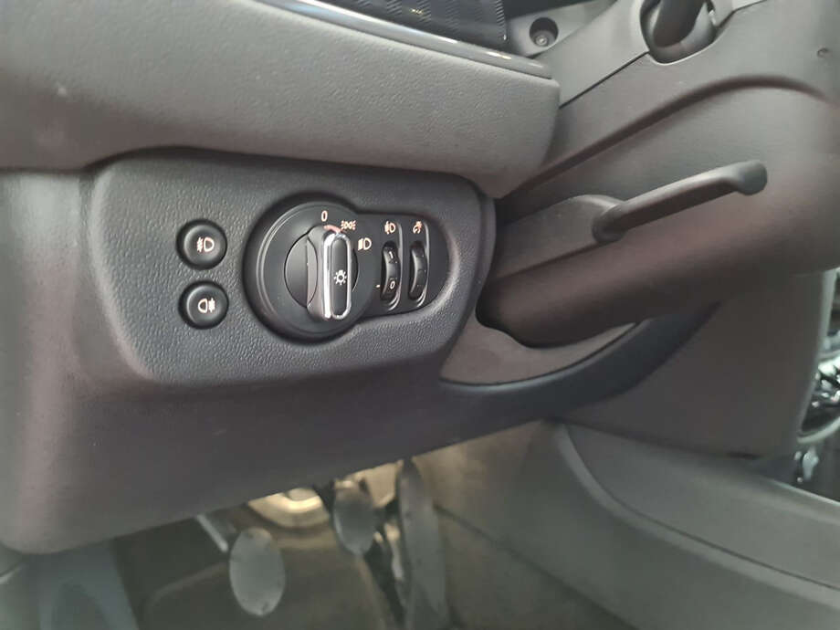 MINI Cooper D Clubman (Bild 23/25)