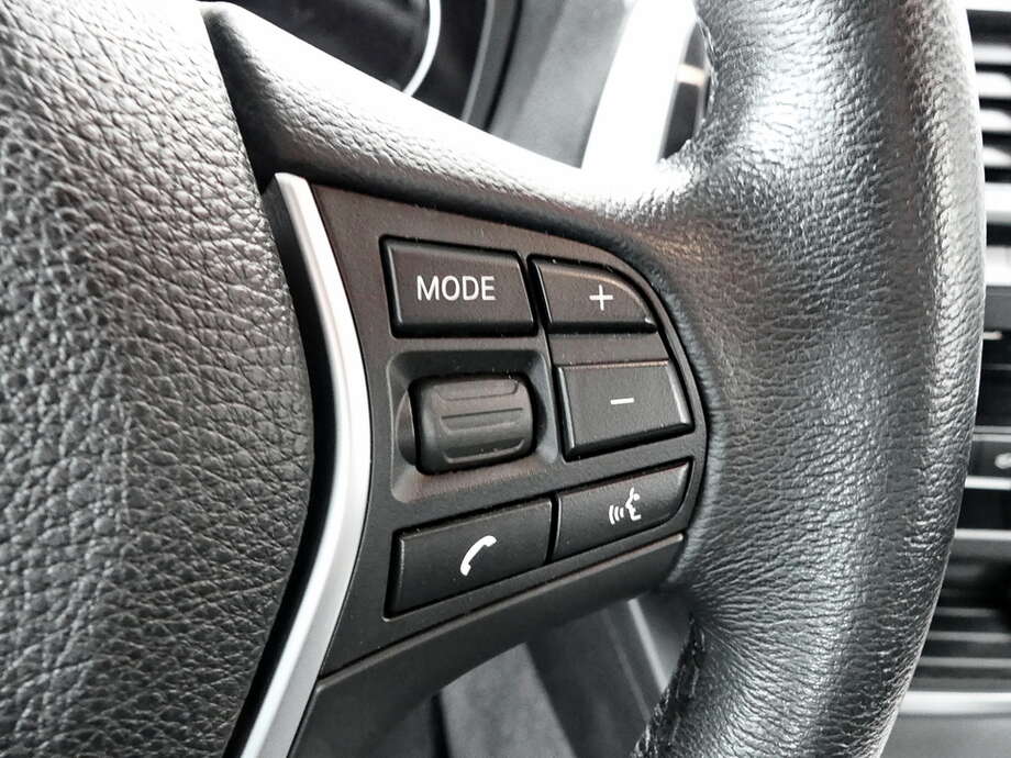 BMW 220i (Bild 13/15)