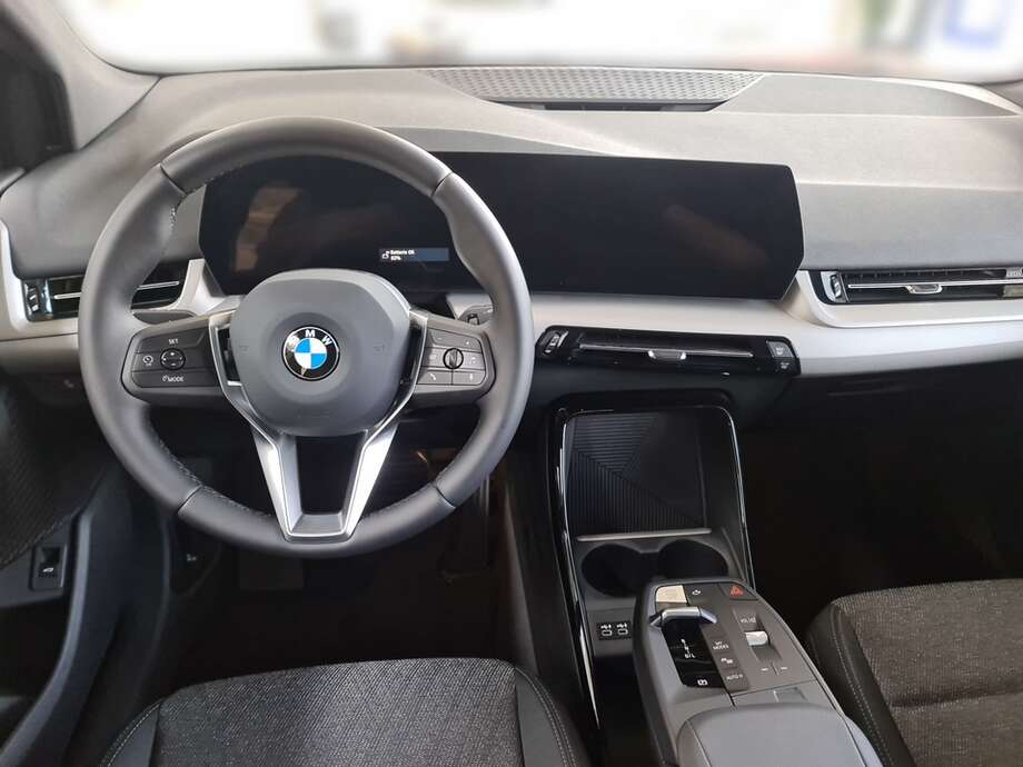 BMW 218 Active Tourer (Bild 11/24)