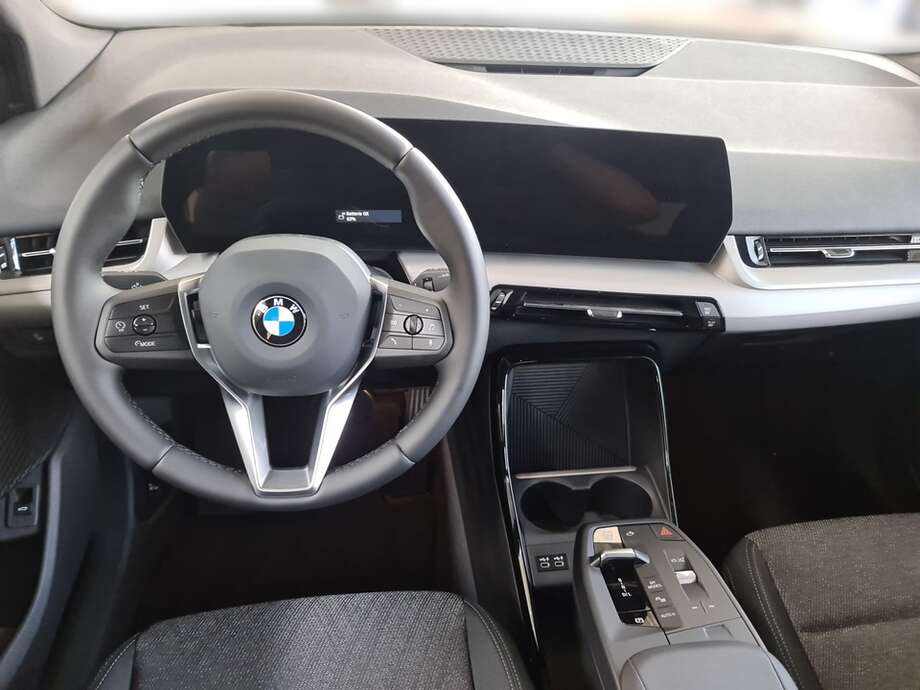 BMW 218 Active Tourer (Bild 12/24)