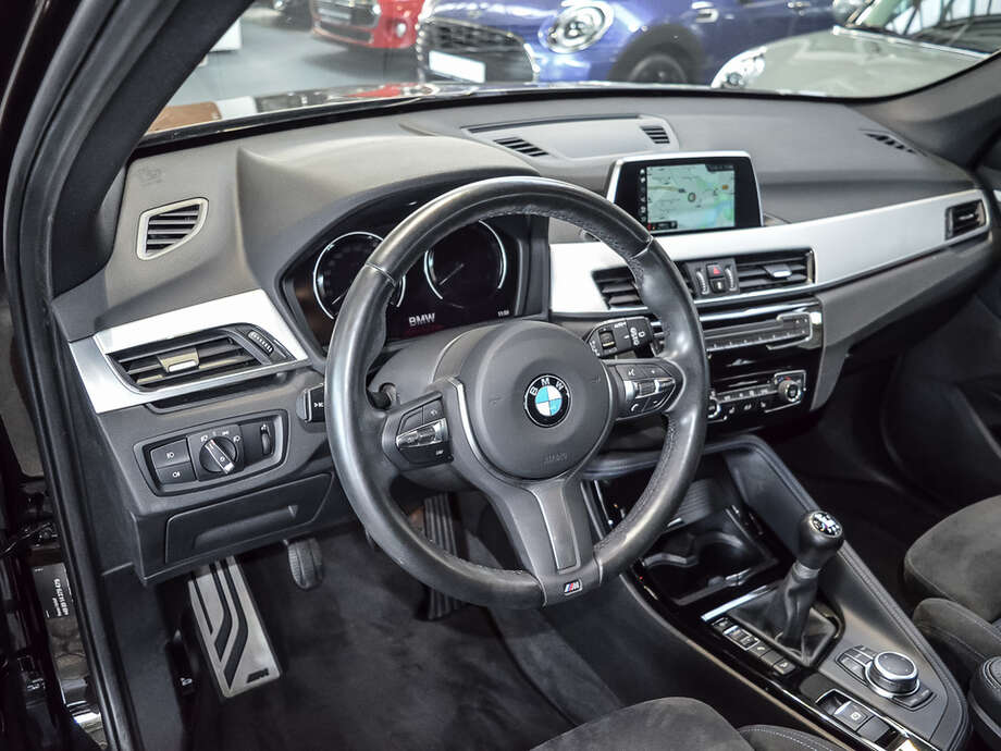 BMW X1 (Bild 8/18)
