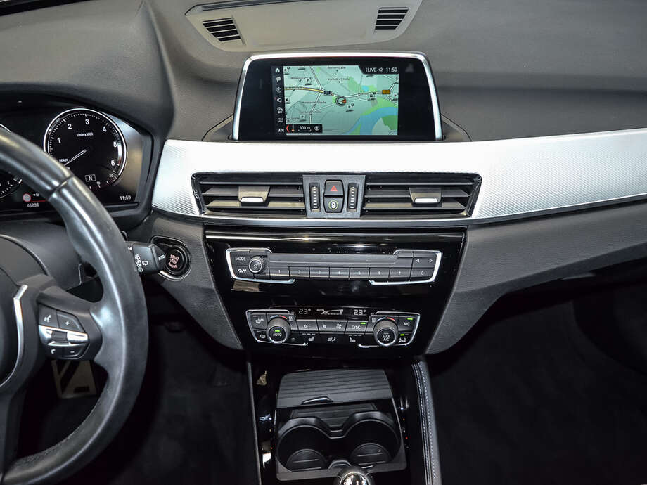 BMW X1 (Bild 11/18)