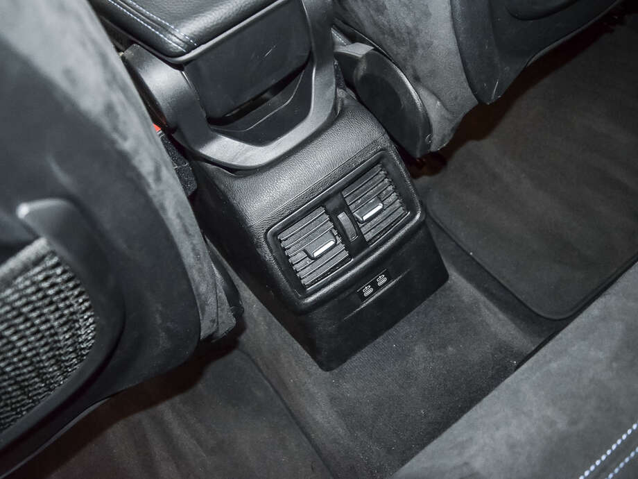 BMW X1 (Bild 17/18)