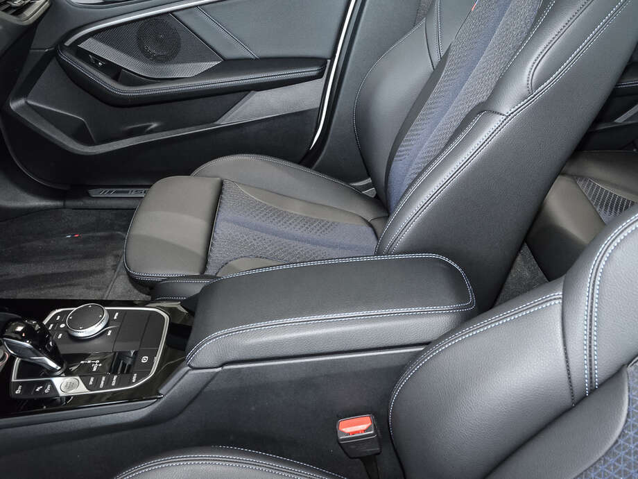 BMW M135i (Bild 13/18)