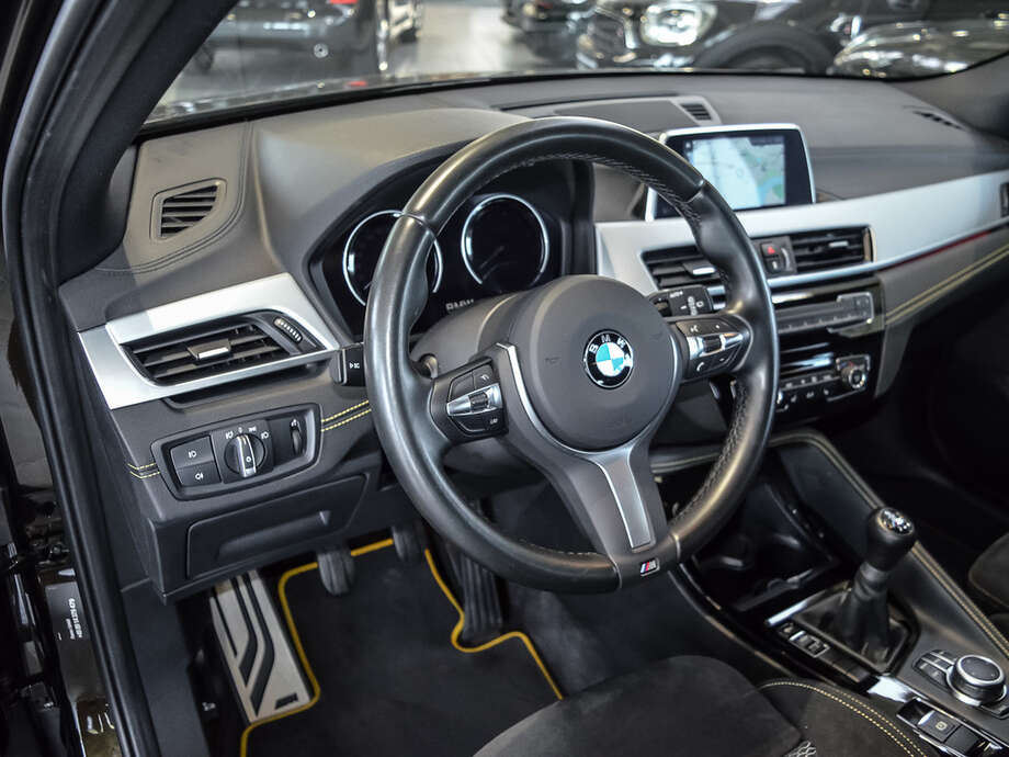 BMW X2 (Bild 8/18)