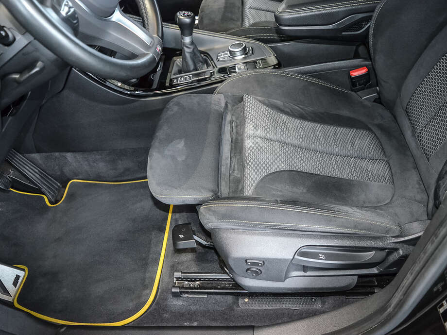 BMW X2 (Bild 14/18)