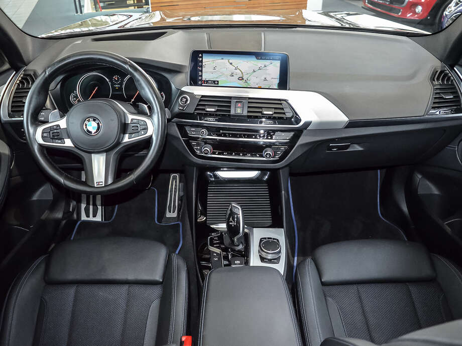BMW X3 (Bild 9/19)