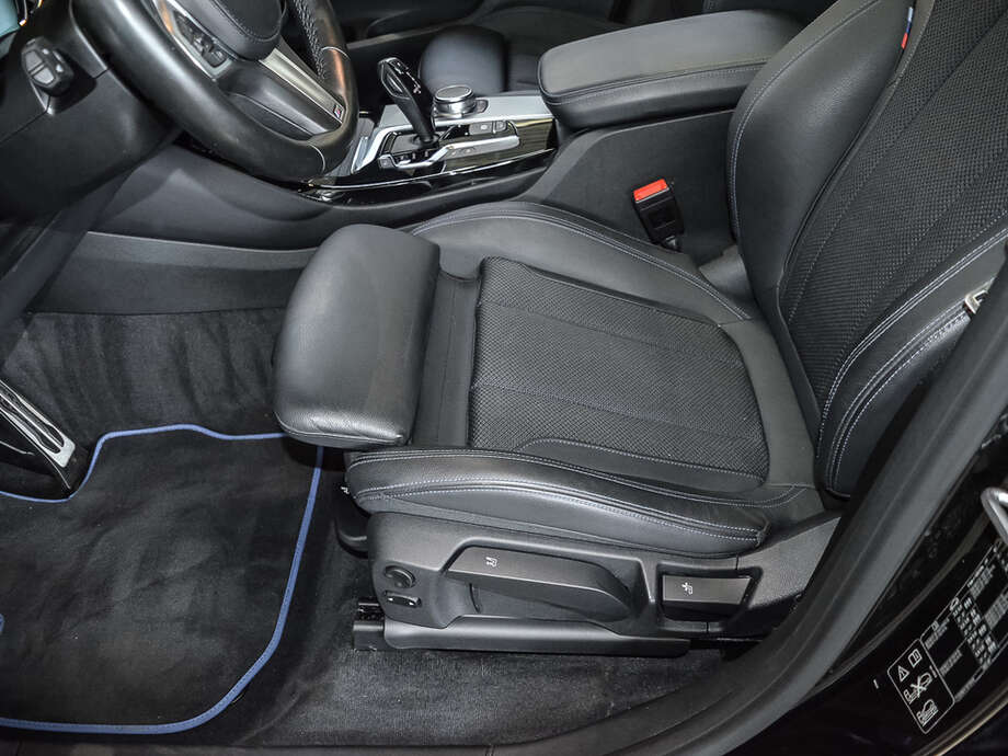 BMW X3 (Bild 15/19)