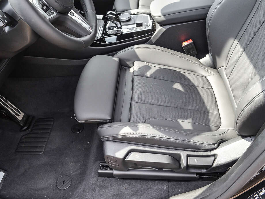 BMW X3 (Bild 12/19)