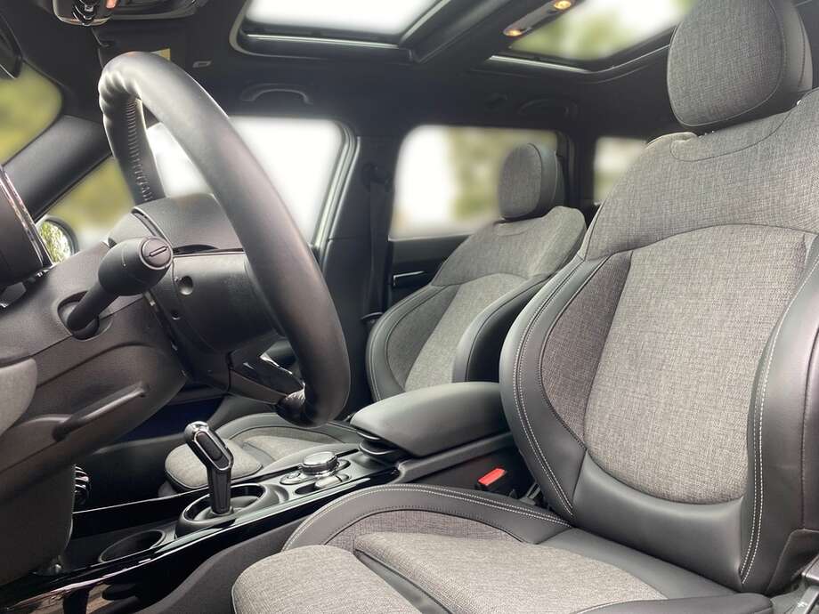 MINI Cooper S Clubman (Bild 16/18)