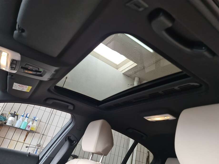 BMW M140i (Bild 23/24)