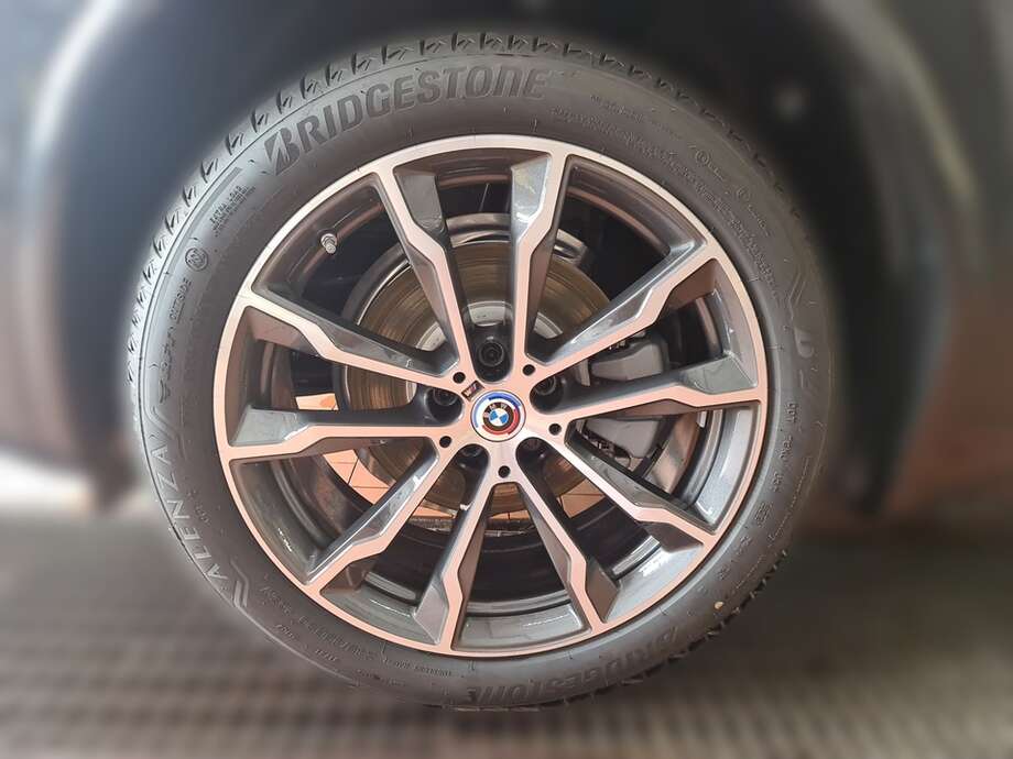 BMW X3 (Bild 9/24)