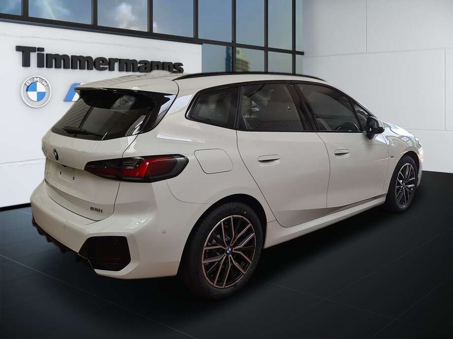 BMW 218 Active Tourer (Bild 6/24)