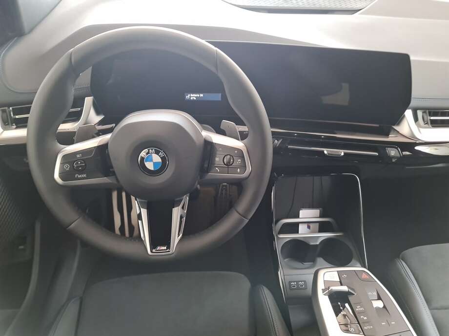 BMW 218 Active Tourer (Bild 12/24)