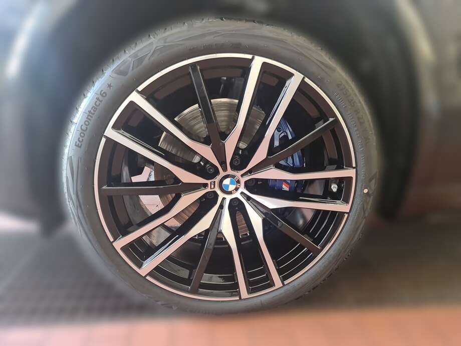 BMW X5 (Bild 9/24)