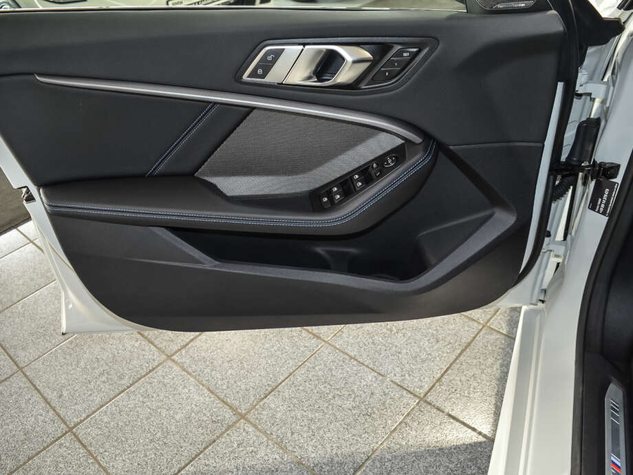 BMW 2er Gran Coupé (Bild 17/19)