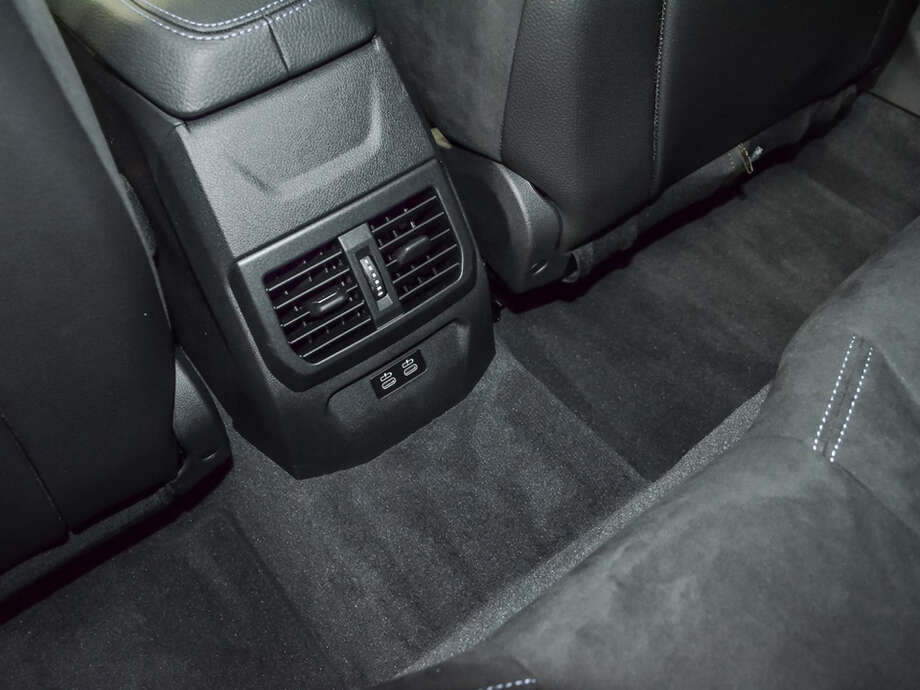 BMW 2er Gran Coupé (Bild 18/19)