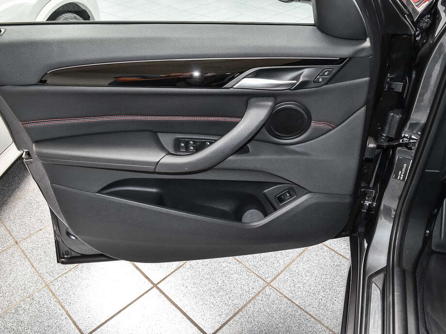 BMW X1 (Bild 16/18)