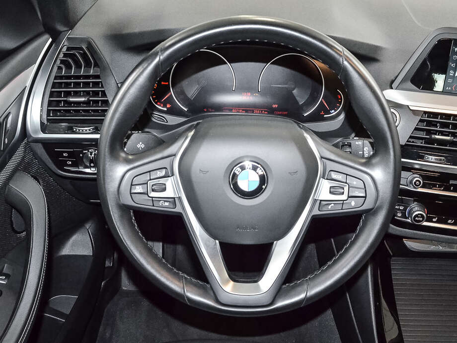 BMW X3 (Bild 10/17)