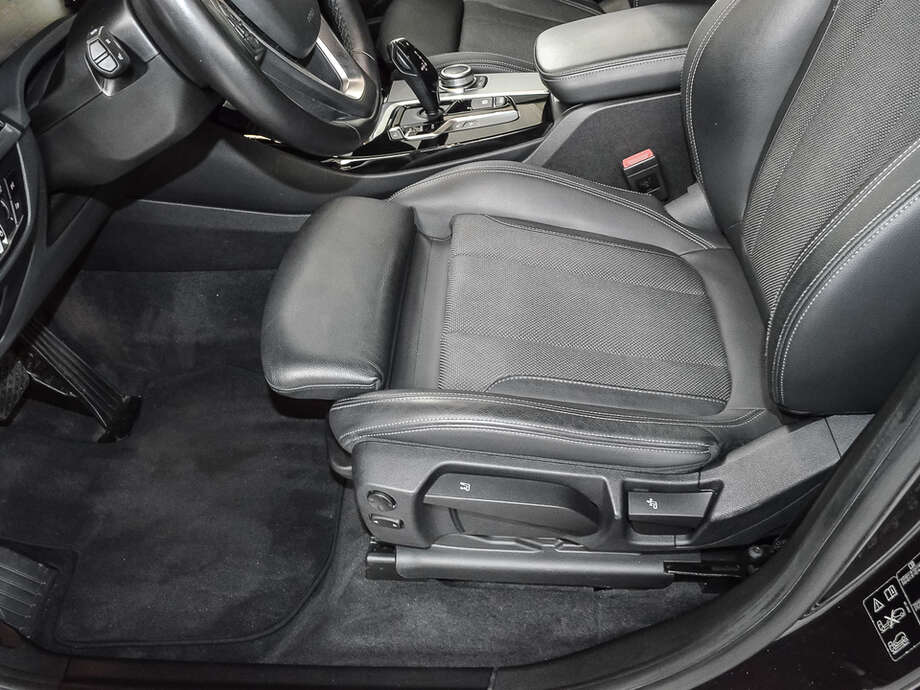 BMW X3 (Bild 14/17)