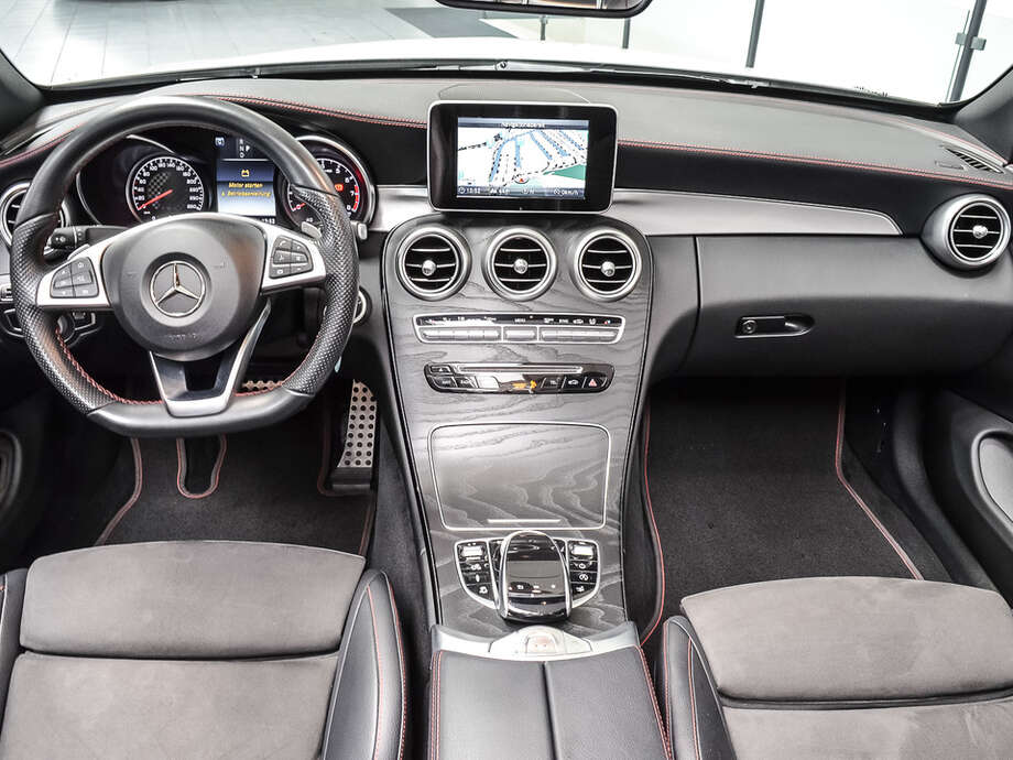 Mercedes-Benz C 43 AMG (Bild 9/23)