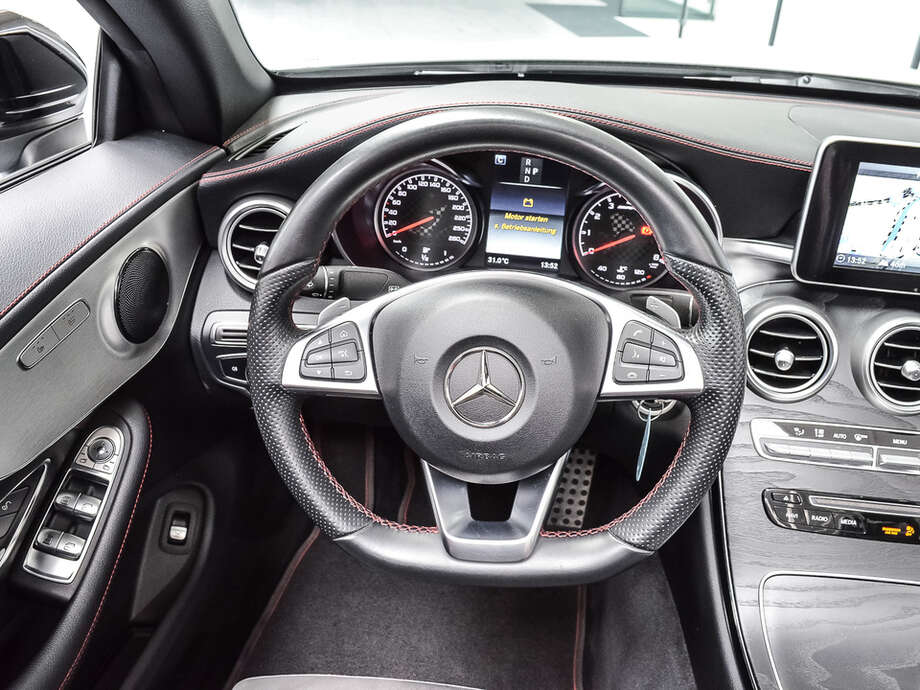 Mercedes-Benz C 43 AMG (Bild 10/23)