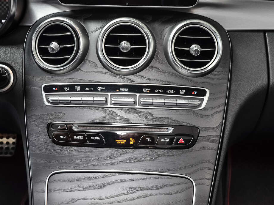 Mercedes-Benz C 43 AMG (Bild 12/23)