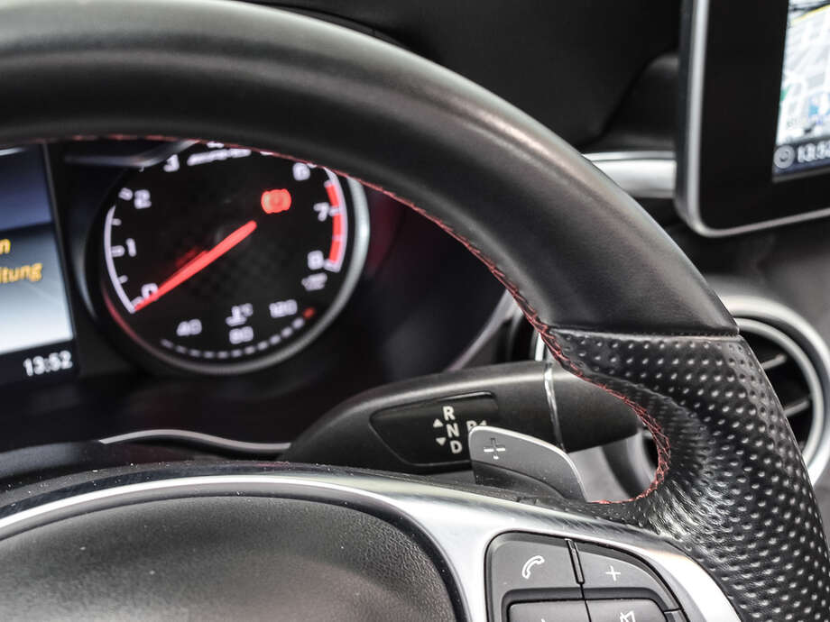Mercedes-Benz C 43 AMG (Bild 15/23)