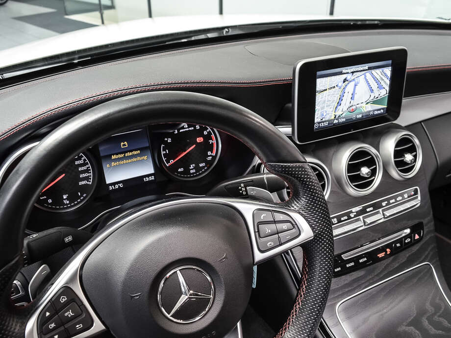 Mercedes-Benz C 43 AMG (Bild 16/23)