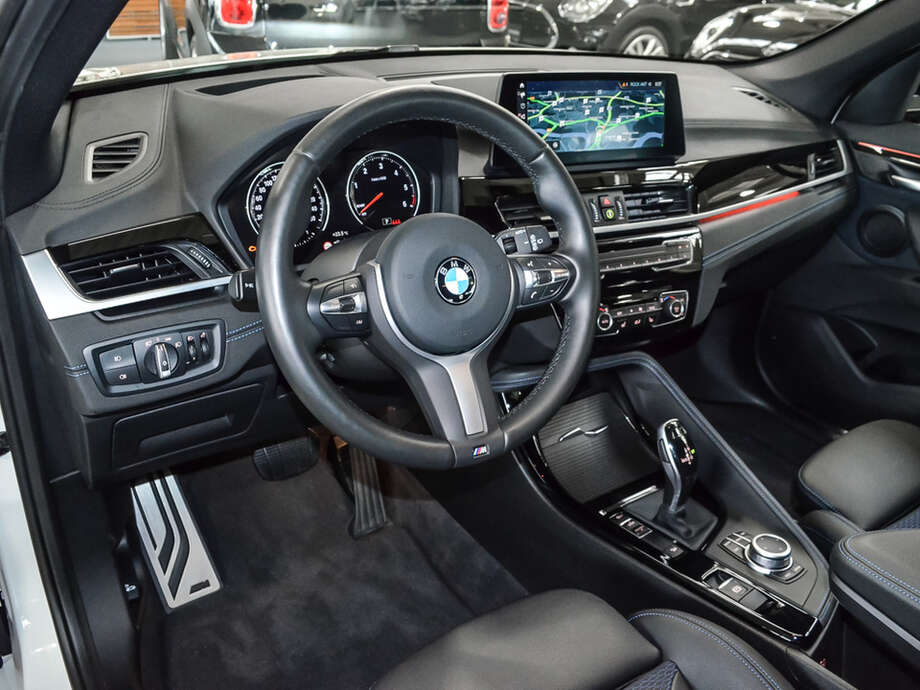 BMW X1 (Bild 8/18)