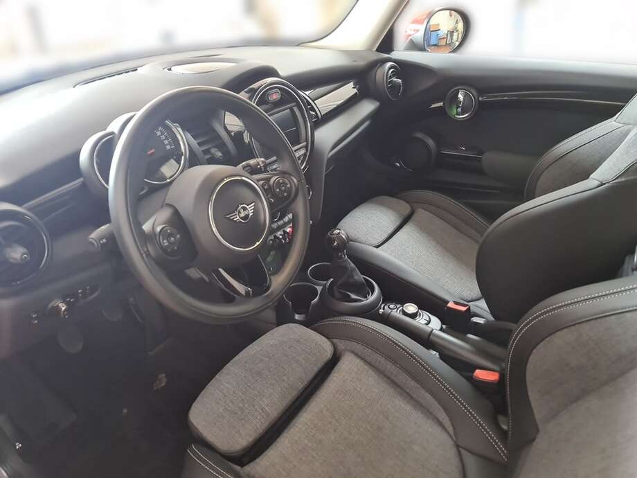 MINI Cooper (Bild 10/22)