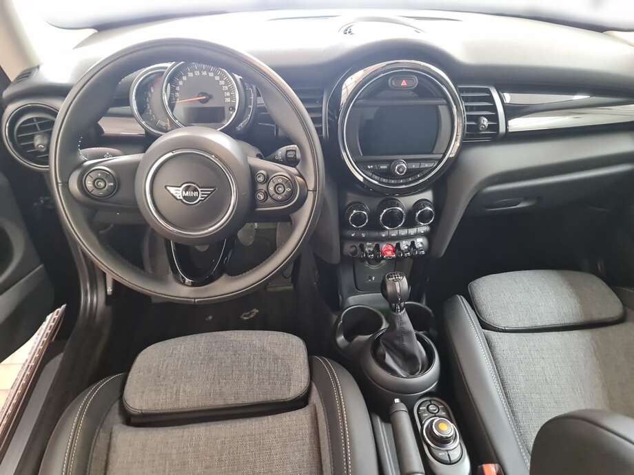 MINI Cooper (Bild 11/22)