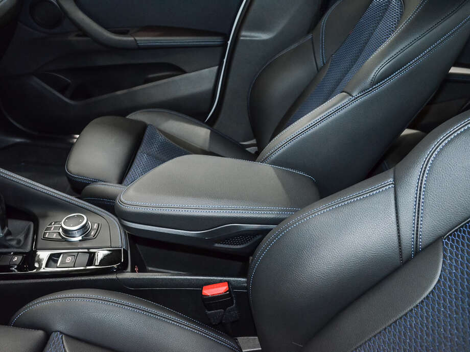 BMW X1 (Bild 13/18)