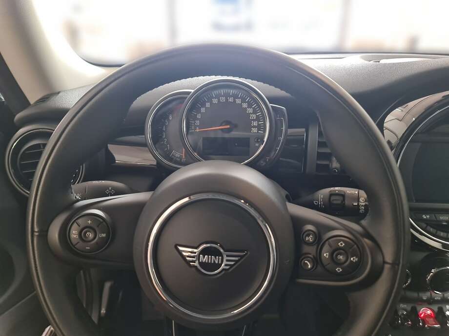 MINI Cooper (Bild 14/22)