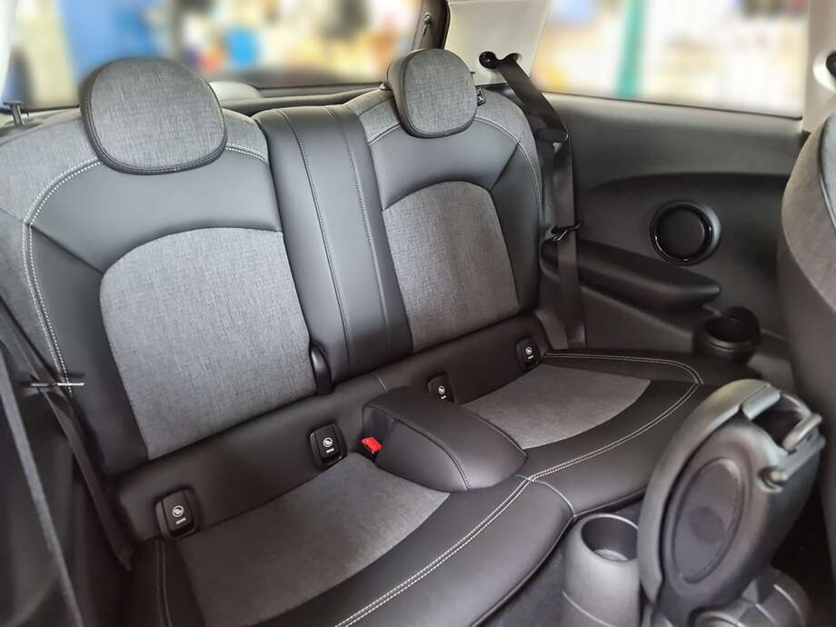 MINI Cooper (Bild 18/22)