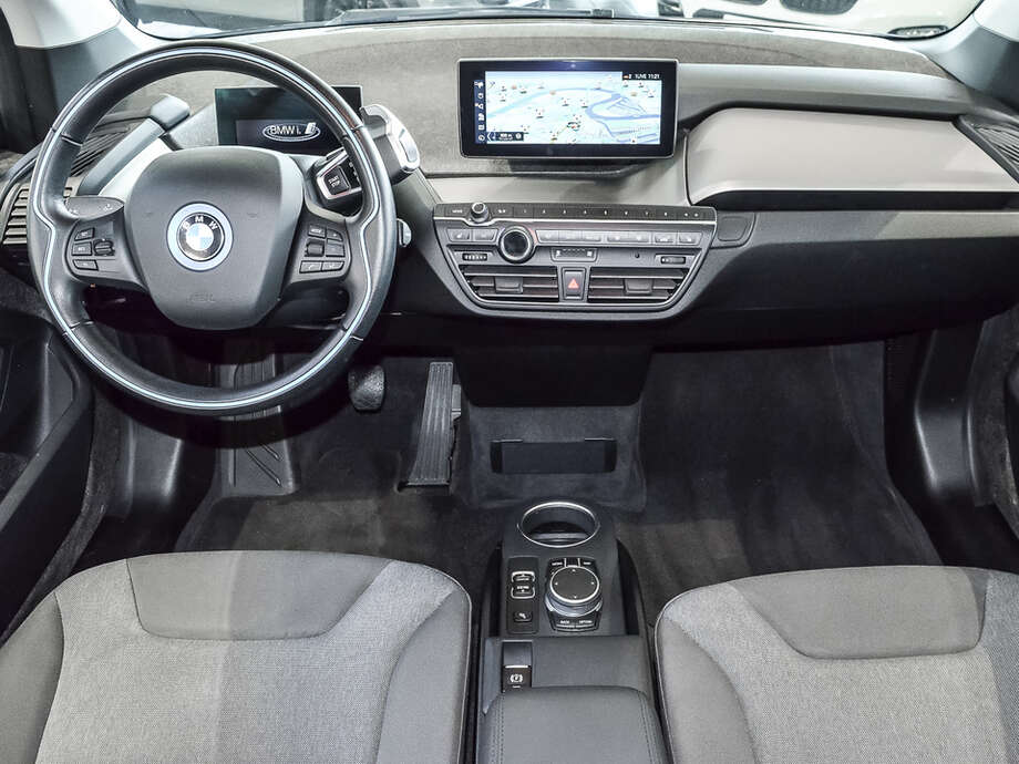 BMW i3 (Bild 10/18)