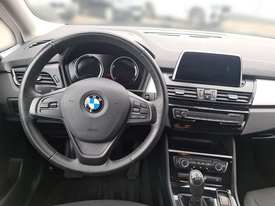 BMW 218 Gran Tourer (Bild 12/24)